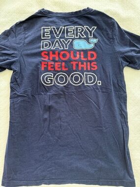 Vineyard vines Navy Graphic Tee - "Every Day Should Feel This Good." Large 12/14